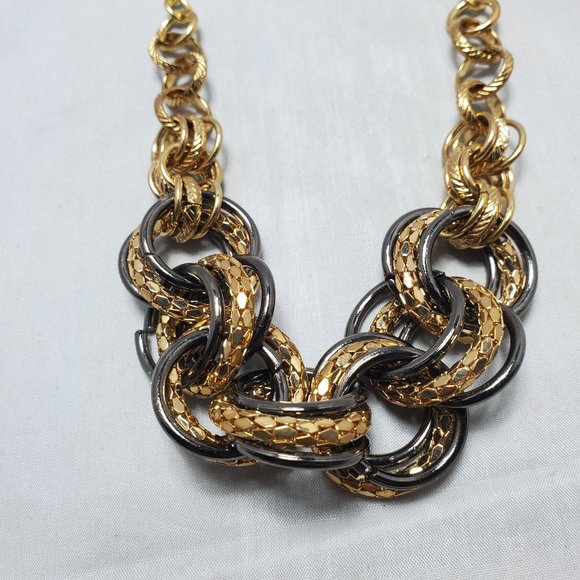 Bijou Two tone link chain necklace gold and hematite - Picture 3 of 5